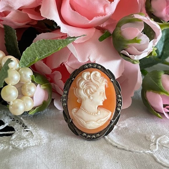 Romantic Carved Shell Cameo Brooch, Silver and Marcasite Frame, Vintage Jewelry - Picture 1 of 11